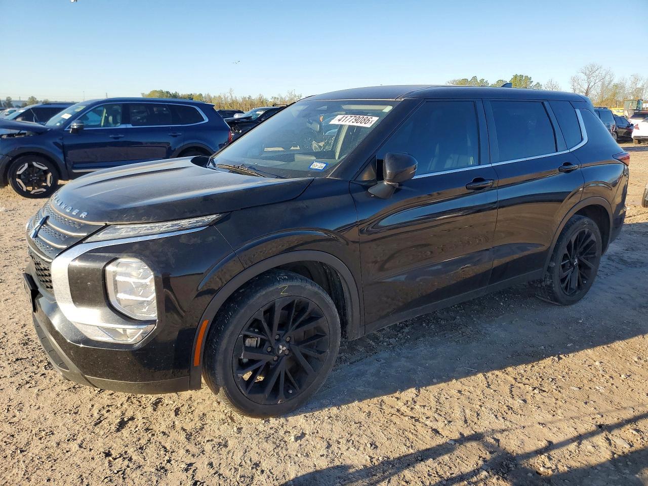2022 Mitsubishi Outlander Es