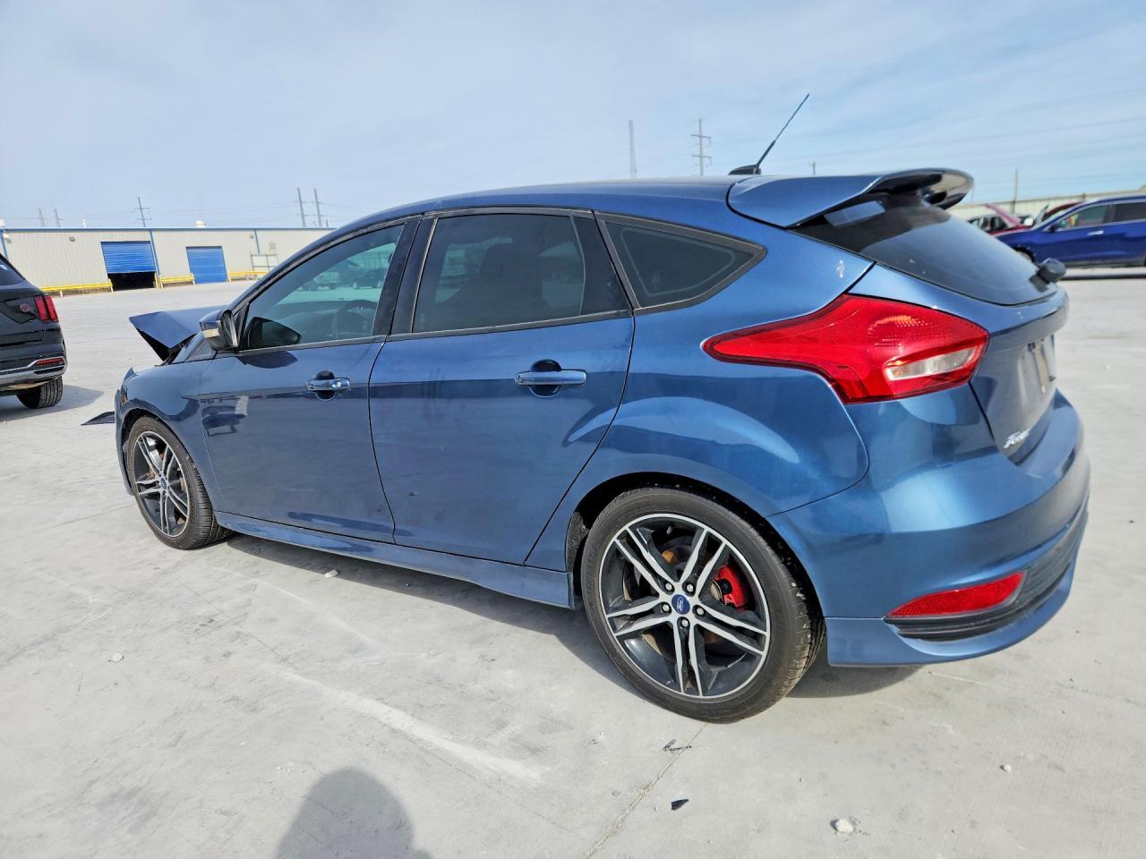 2018 Ford Focus St - Фото 2