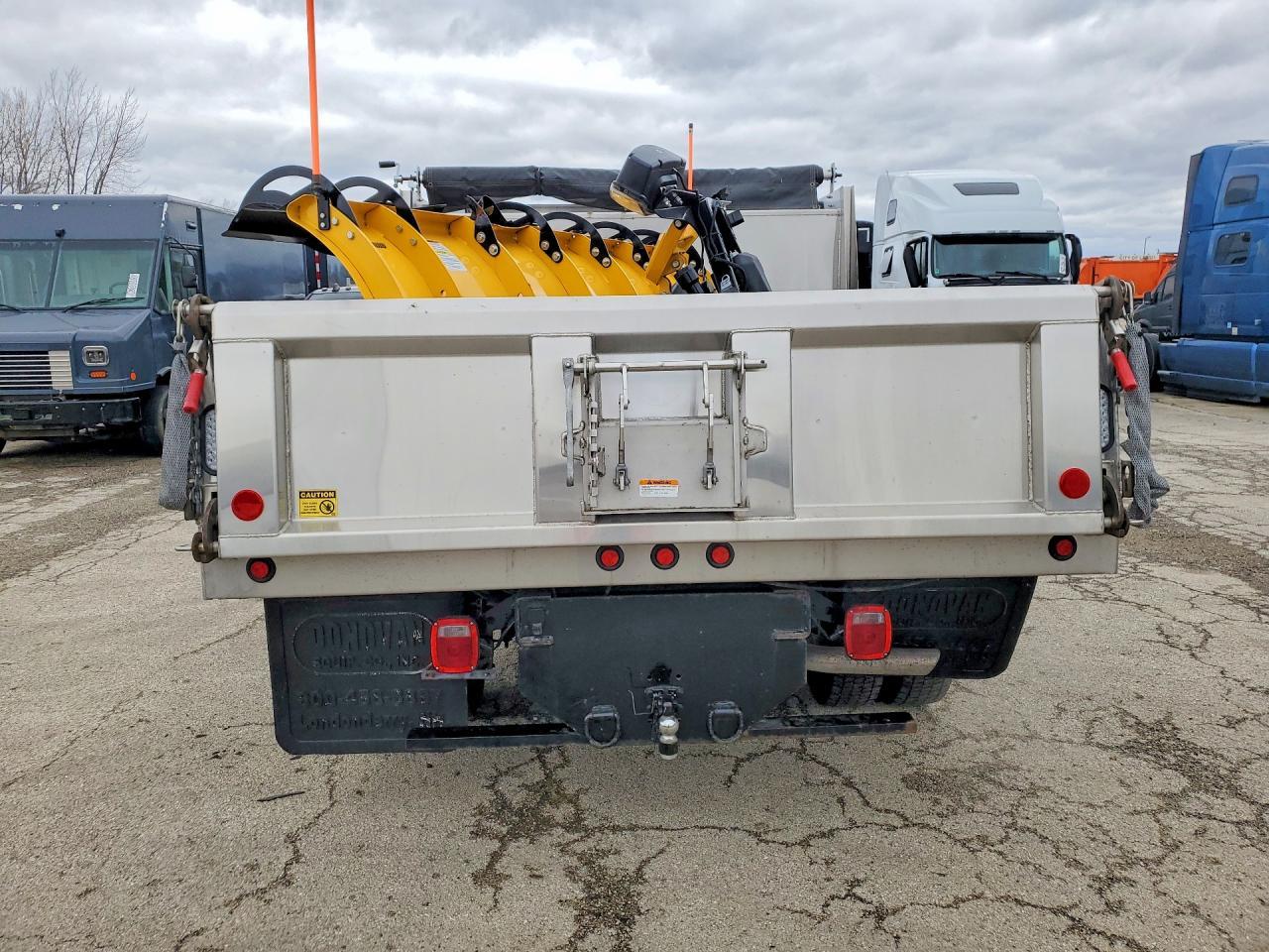 2024 Ford F550 Super Duty Dump Truck - Image 6