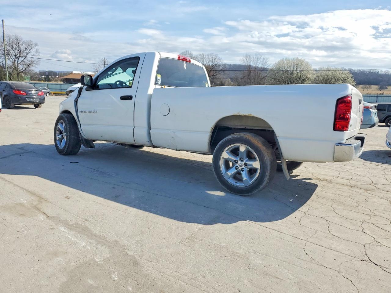 2007 Dodge Ram 1500 St - Фото 2