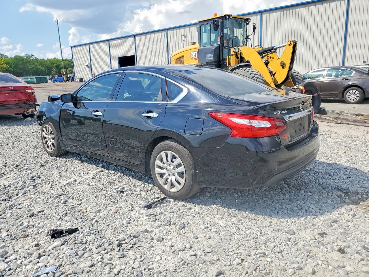 2018 Nissan Altima S - Image 2