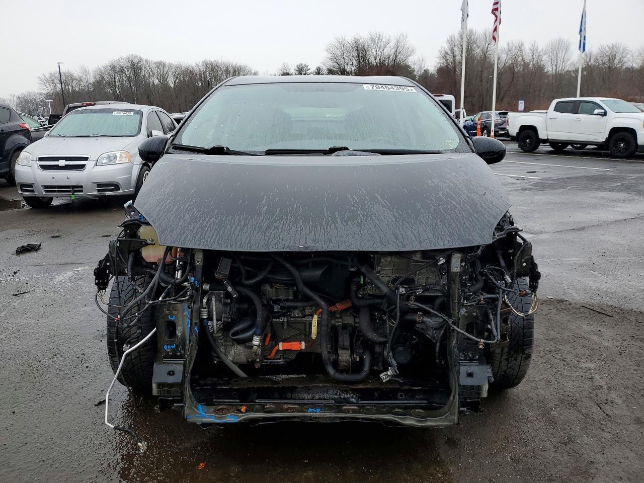 2015 Toyota Prius Two - Фото 5