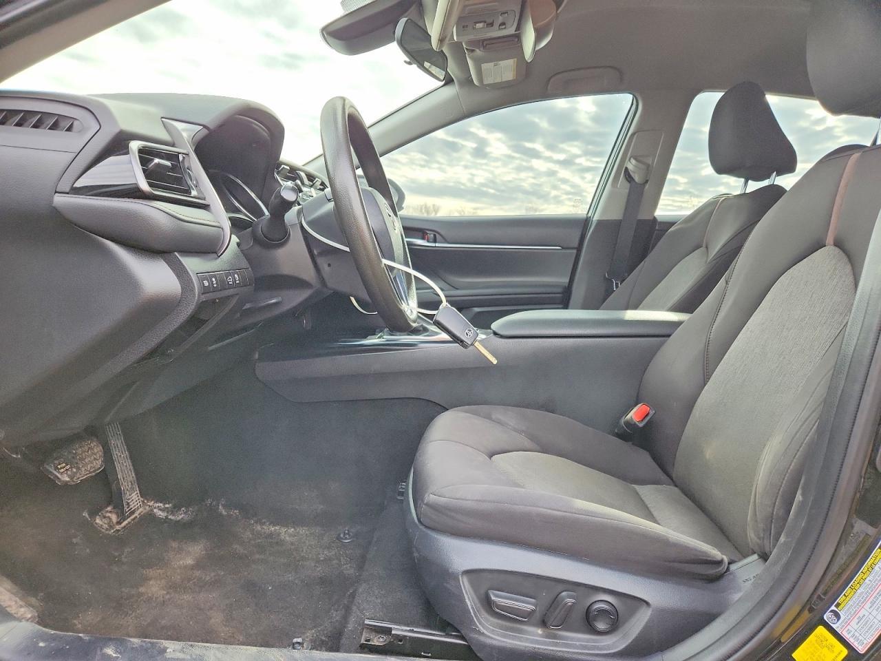 2020 Toyota Camry Le - Image 7