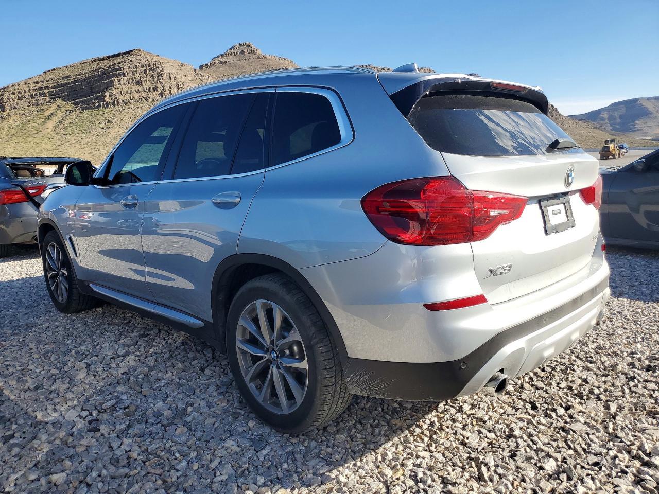 2019 BMW X3 Sdrive30I - Фото 2