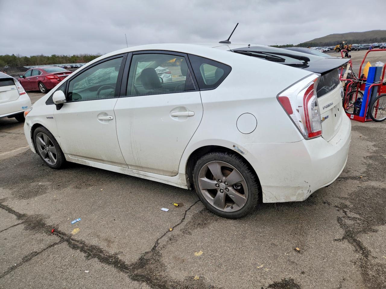 2015 Toyota Prius Persona Series - Image 2