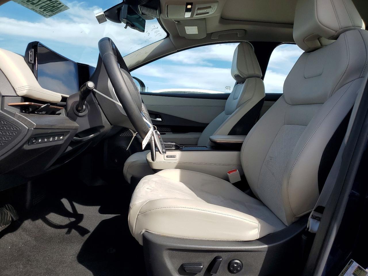 2023 Nissan Ariya Evolve+ - Фото 7