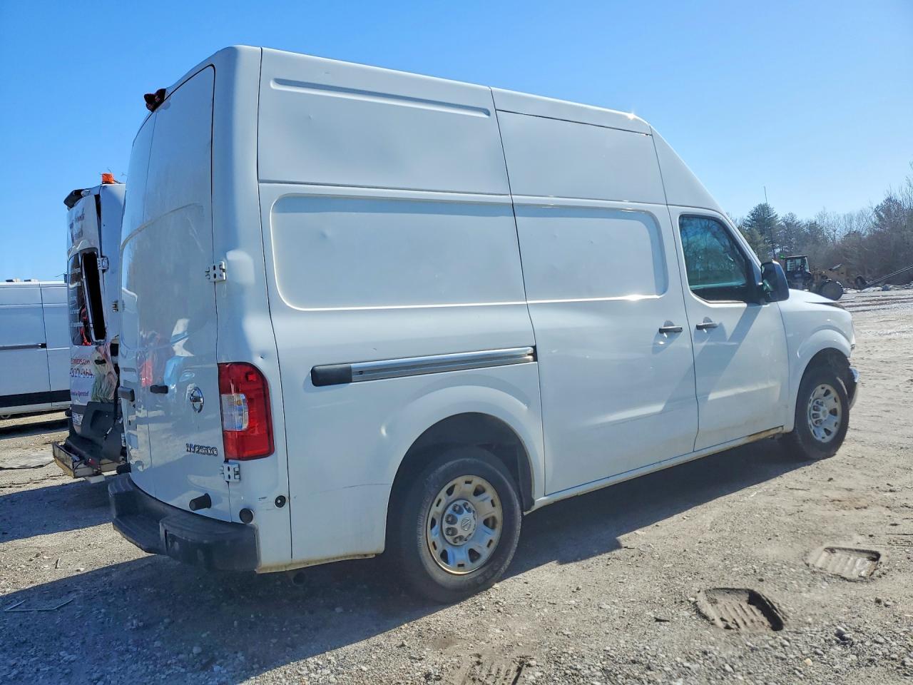 2018 Nissan Nv 2500 Hd Cargo * R & D * Pri Fleet * - Image 3