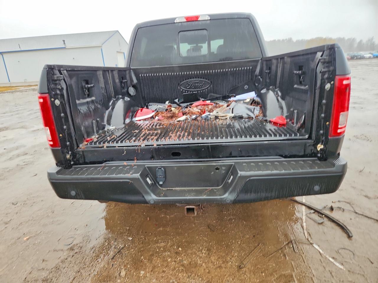 2017 Ford F150 Supercrew - Image 6