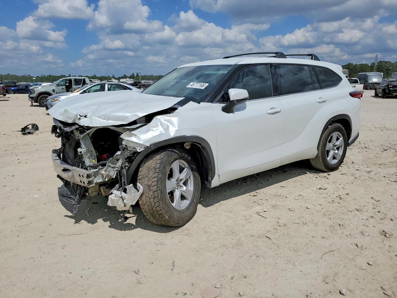 2022 Toyota Highlander Le