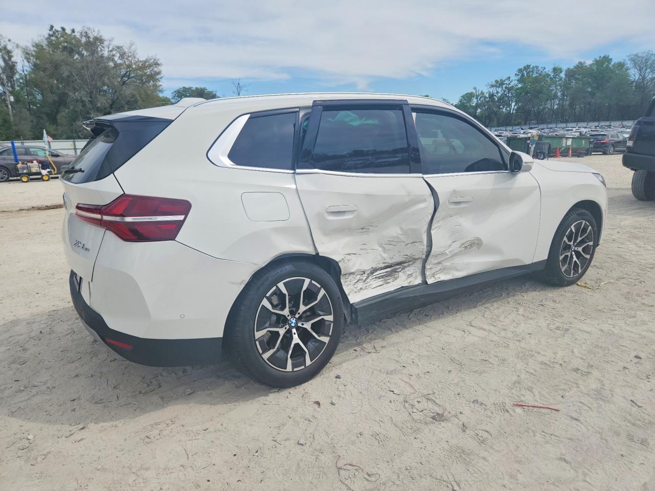 2026 BMW X3 30 xDrive - Фото 3