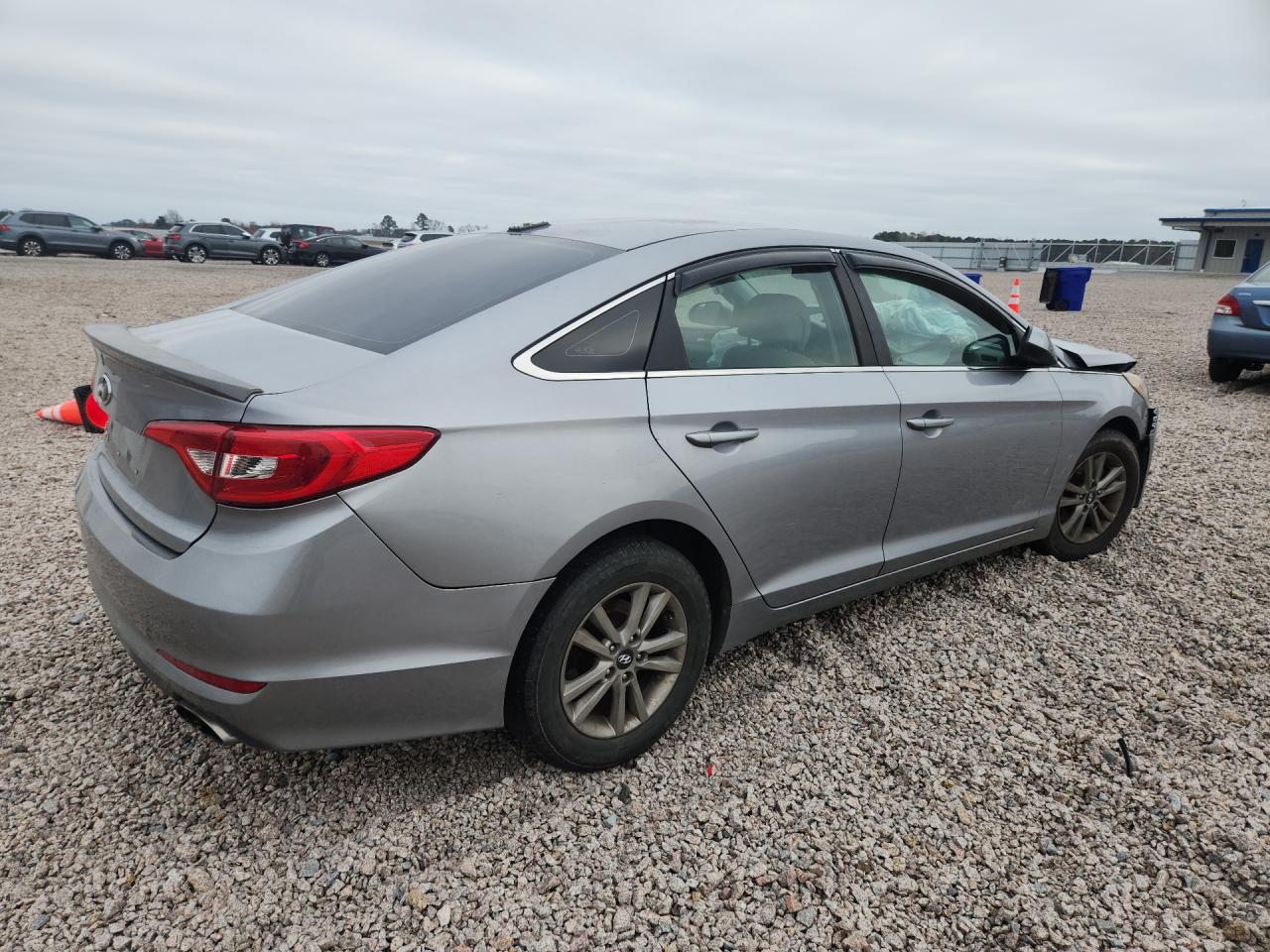 2015 Hyundai Sonata Se - Image 3