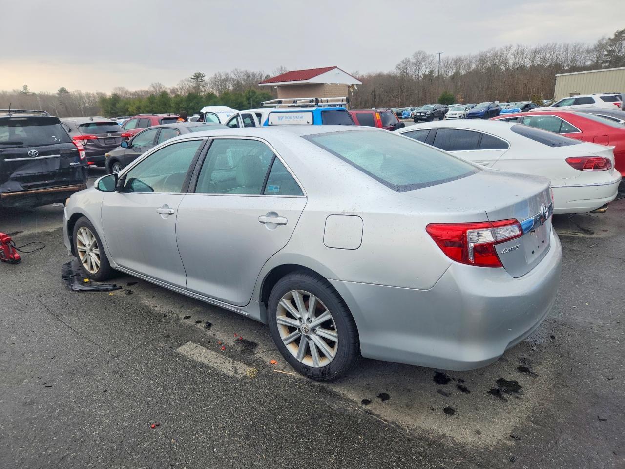 2012 Toyota Camry Xle - Фото 2