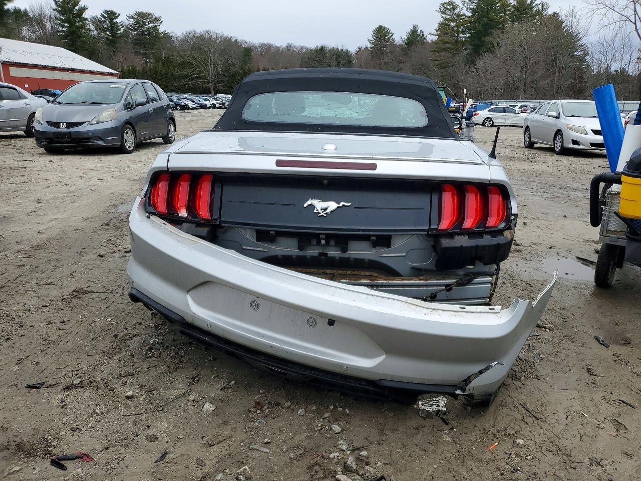2019 Ford Mustang - Image 6