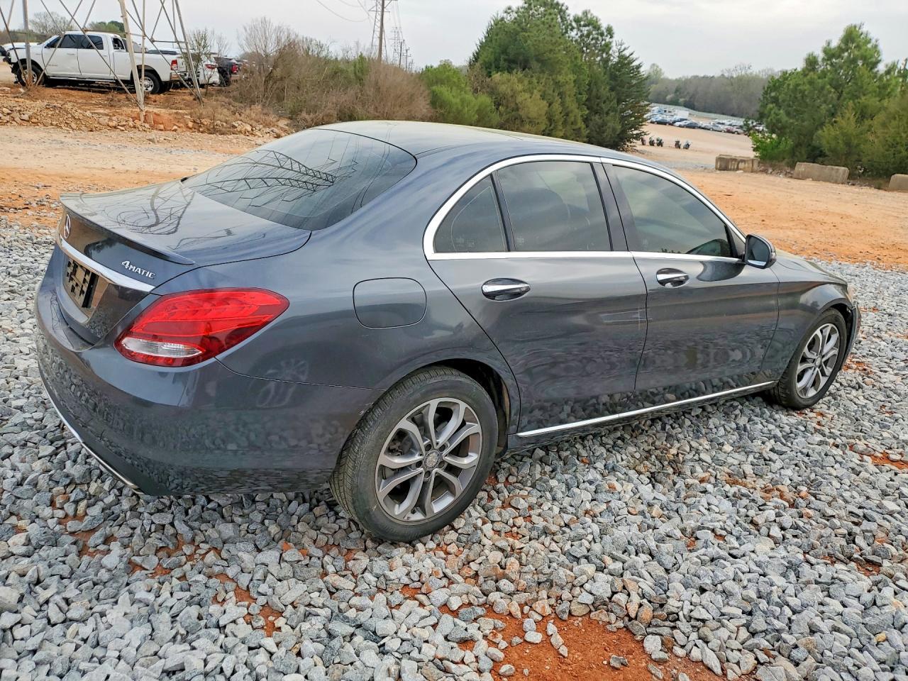 2016 Mercedes-Benz C 300 4Matic - Фото 3