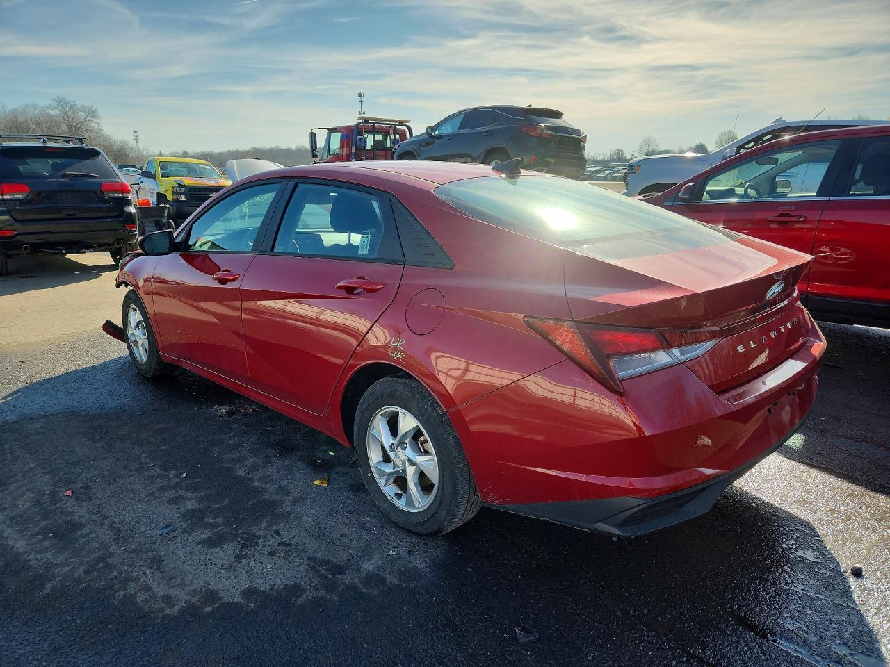 2023 Hyundai Elantra Se - Фото 2