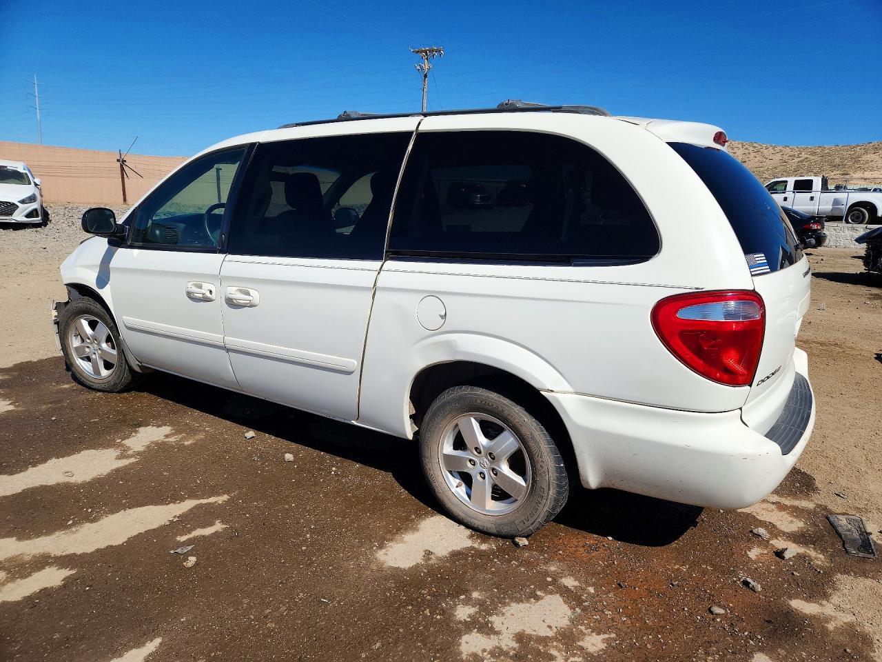 2007 Dodge Grand Caravan Sxt - Image 2