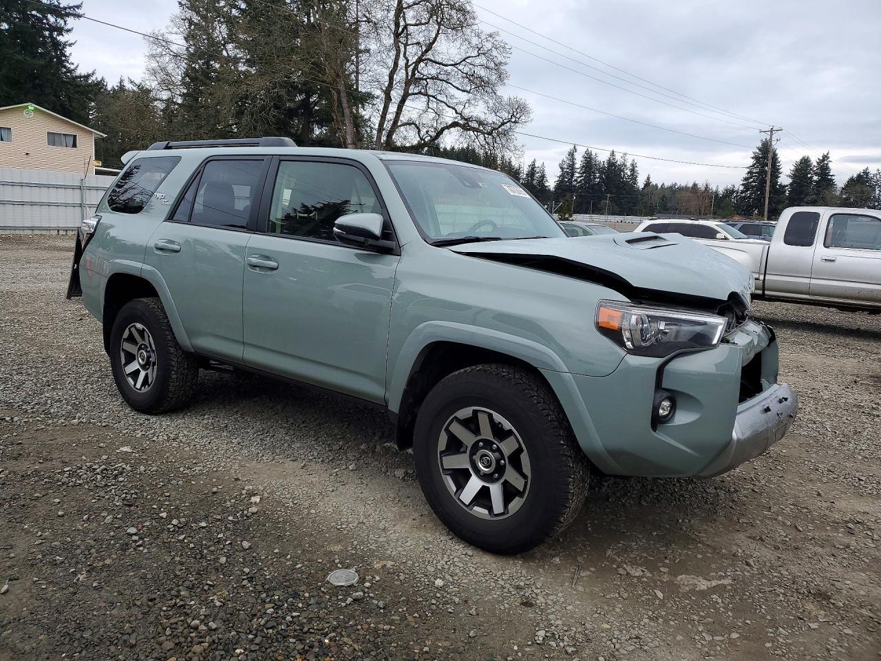 2023 Toyota 4Runner Trd Off-Road Premium - Image 4