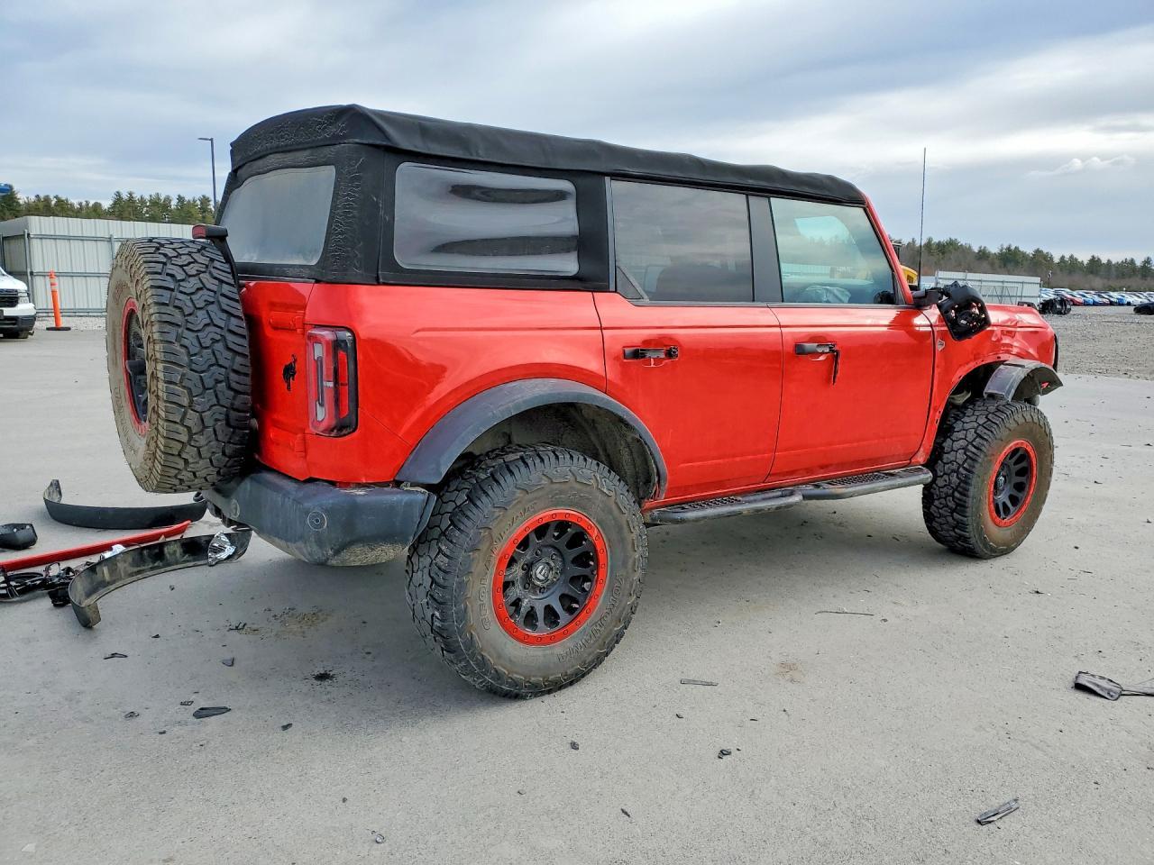 2022 Ford Bronco Base - Фото 3