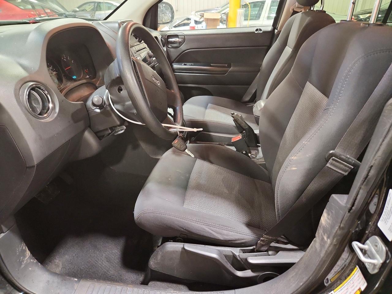 2010 Jeep Compass Sport - Image 7