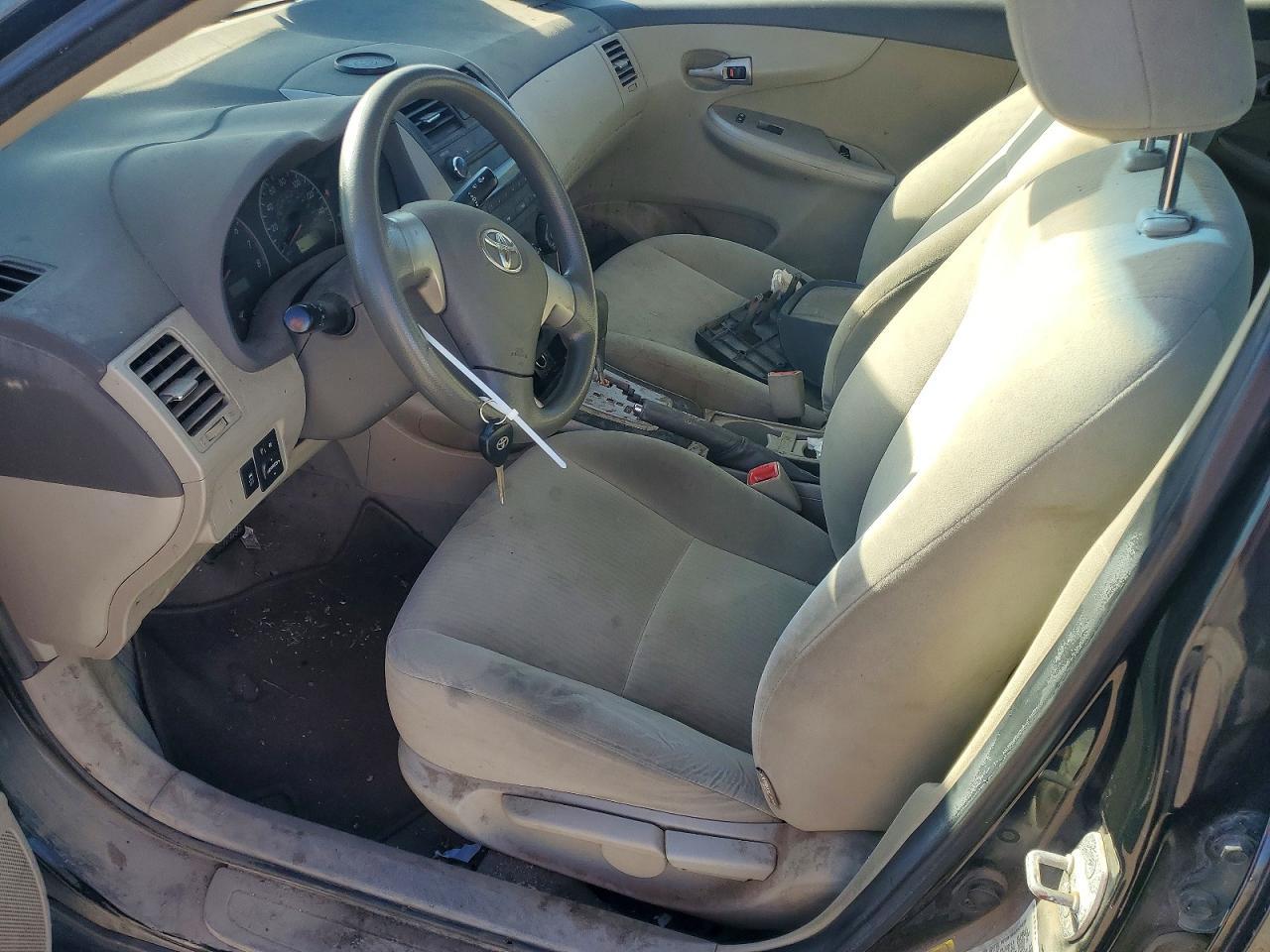 2010 Toyota Corolla Le - Фото 7
