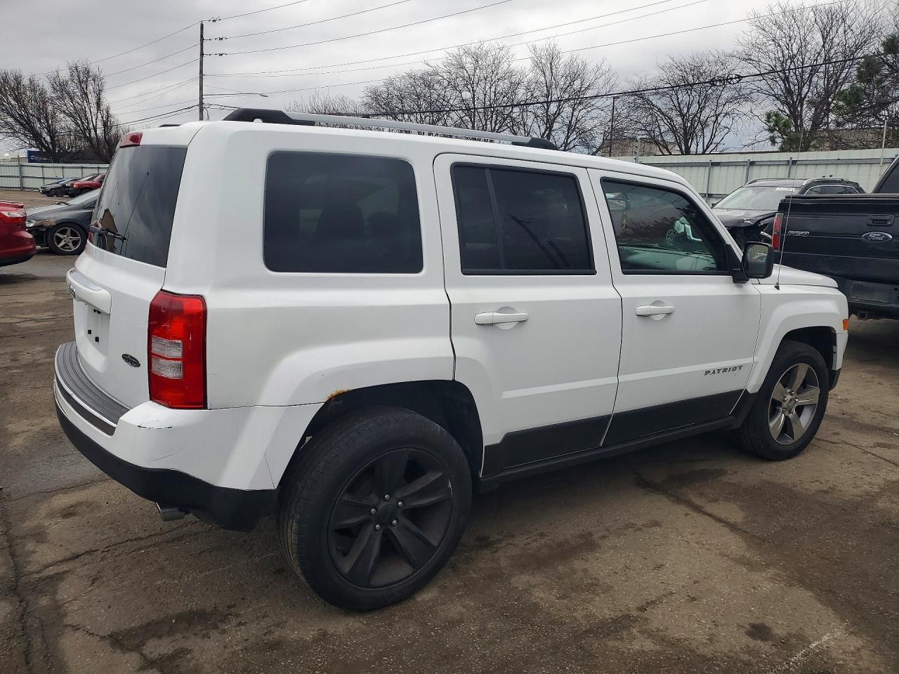 2016 Jeep Patriot Latitude - Фото 3