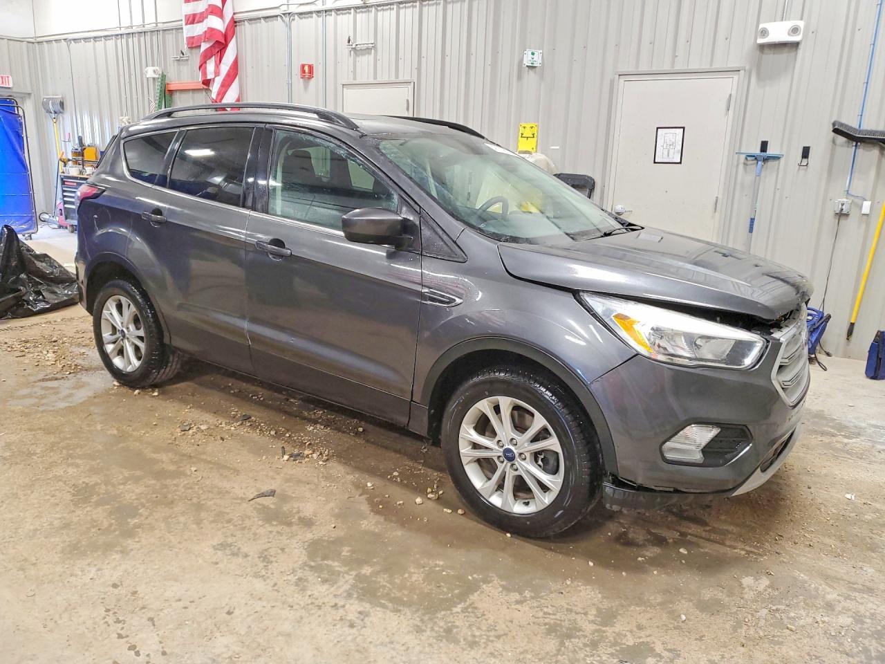 2018 Ford Escape Se - Фото 4