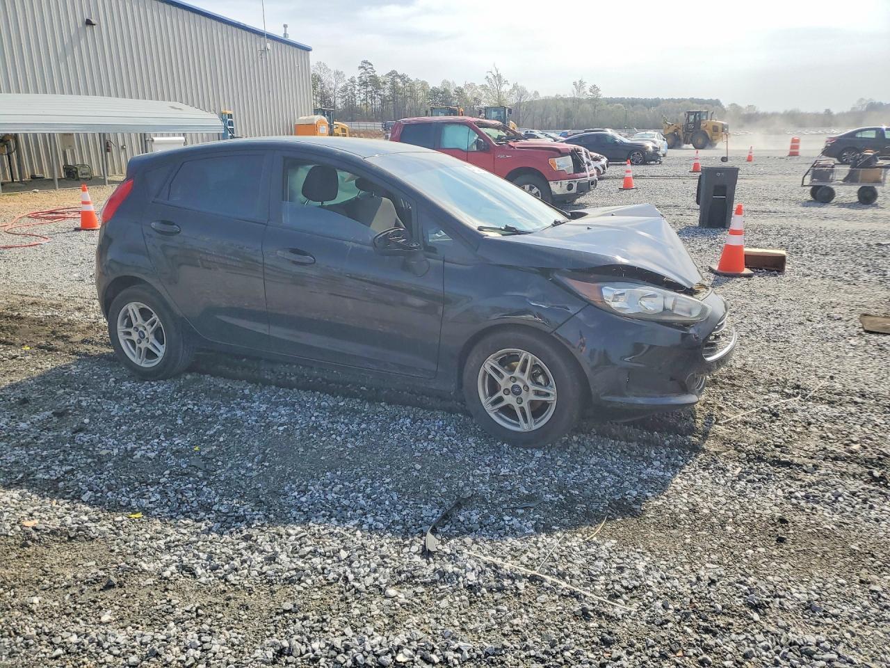 2018 Ford Fiesta Se - Image 4