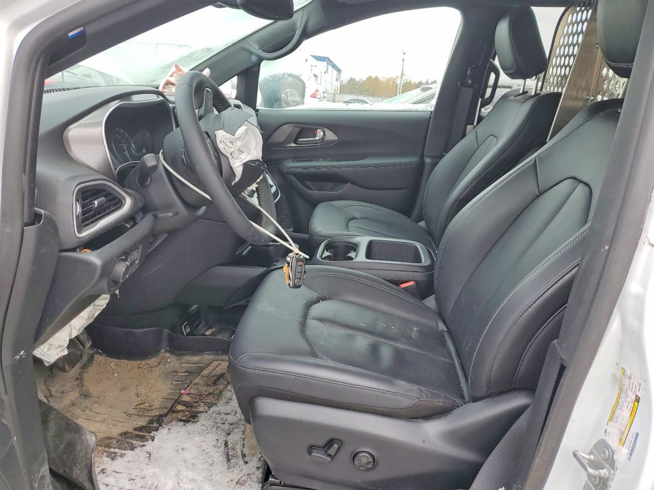 2025 Chrysler Grand Caravan Sxt - Фото 7