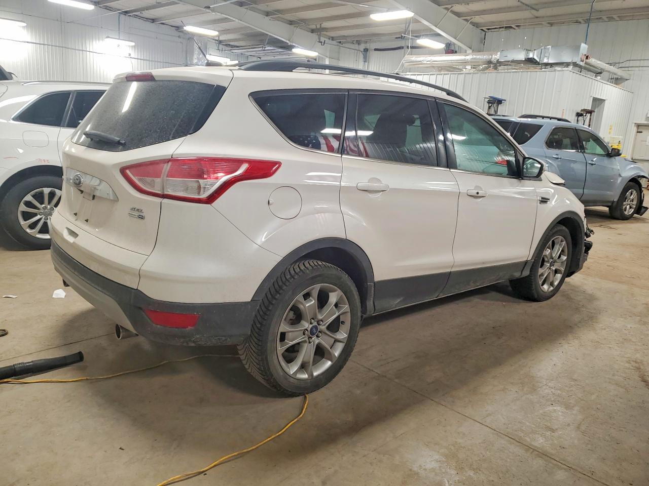 2013 Ford Escape Sel - Фото 3