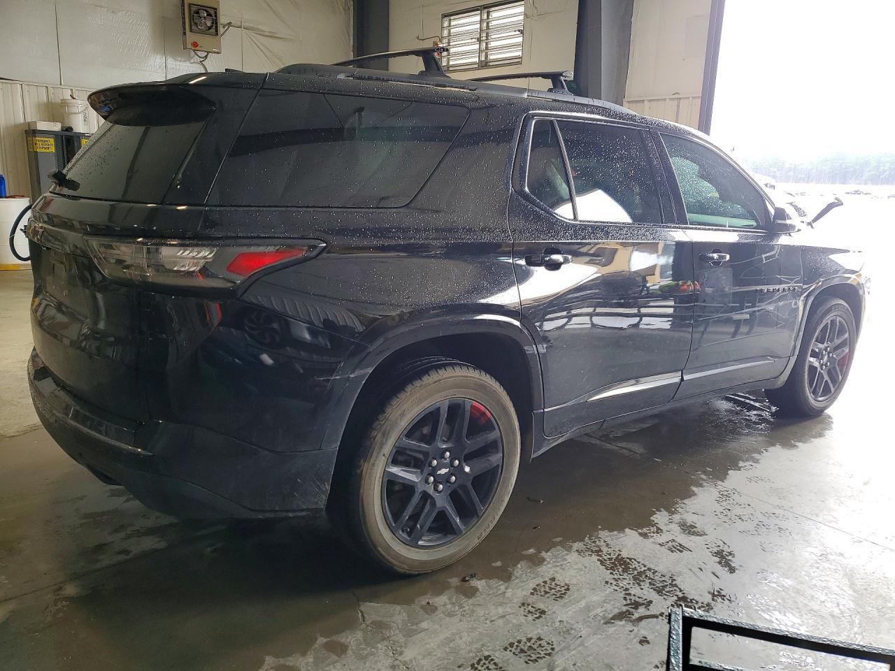 2018 Chevrolet Traverse Premier - Фото 3