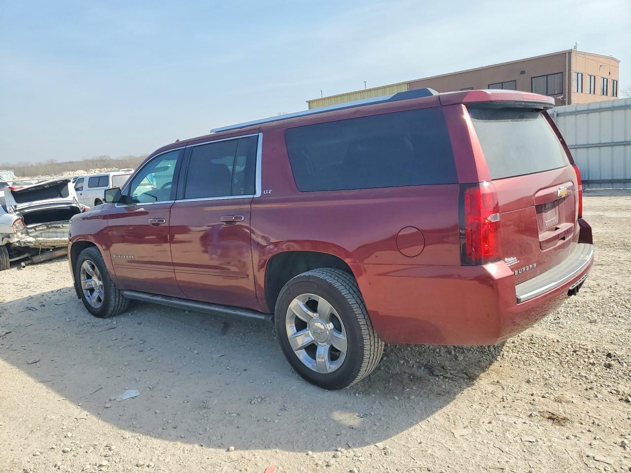2016 Chevrolet Suburban K1500 Ltz - Фото 2