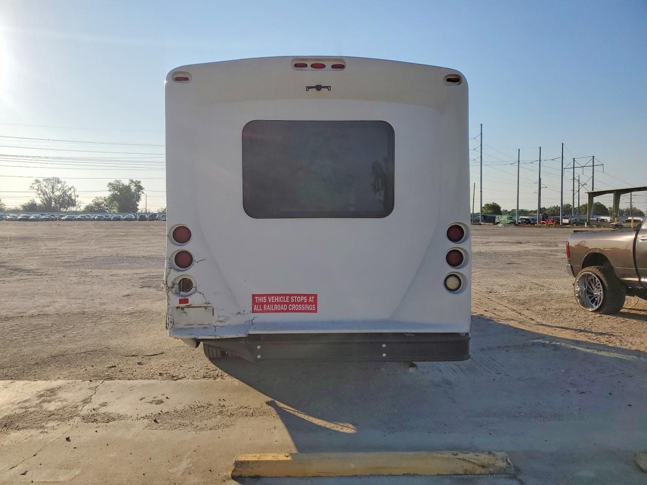 2014 Ford E450 Shuttle Bus - Фото 6