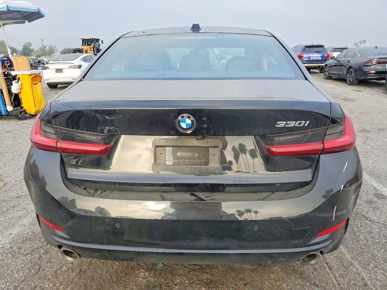 2024 BMW 330I - Фото 6