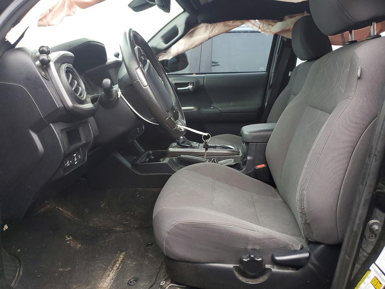 2018 Toyota Tacoma - Image 7