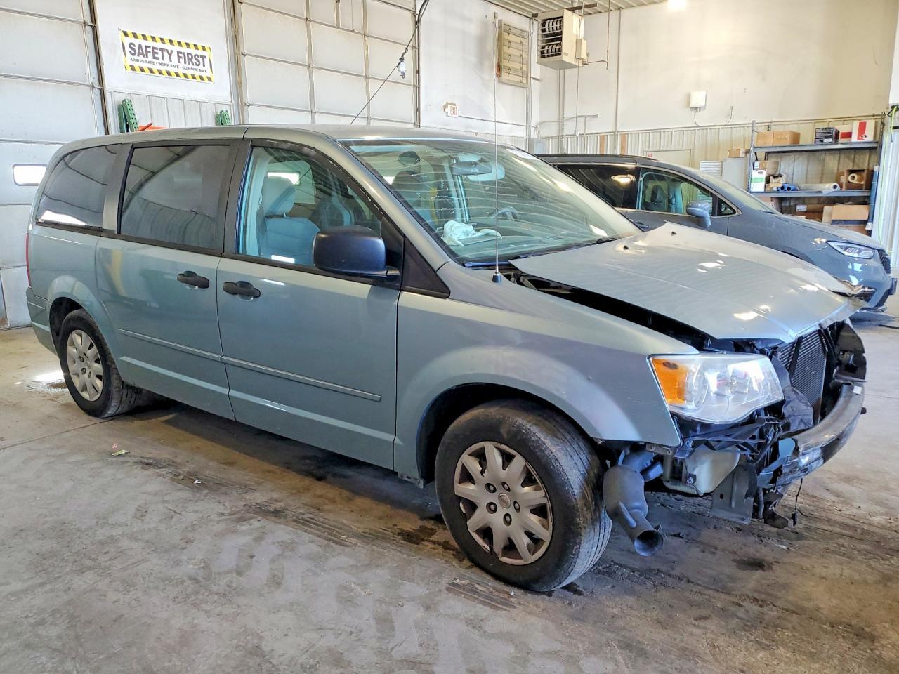 2008 Chrysler Town & Country Lx - Фото 4