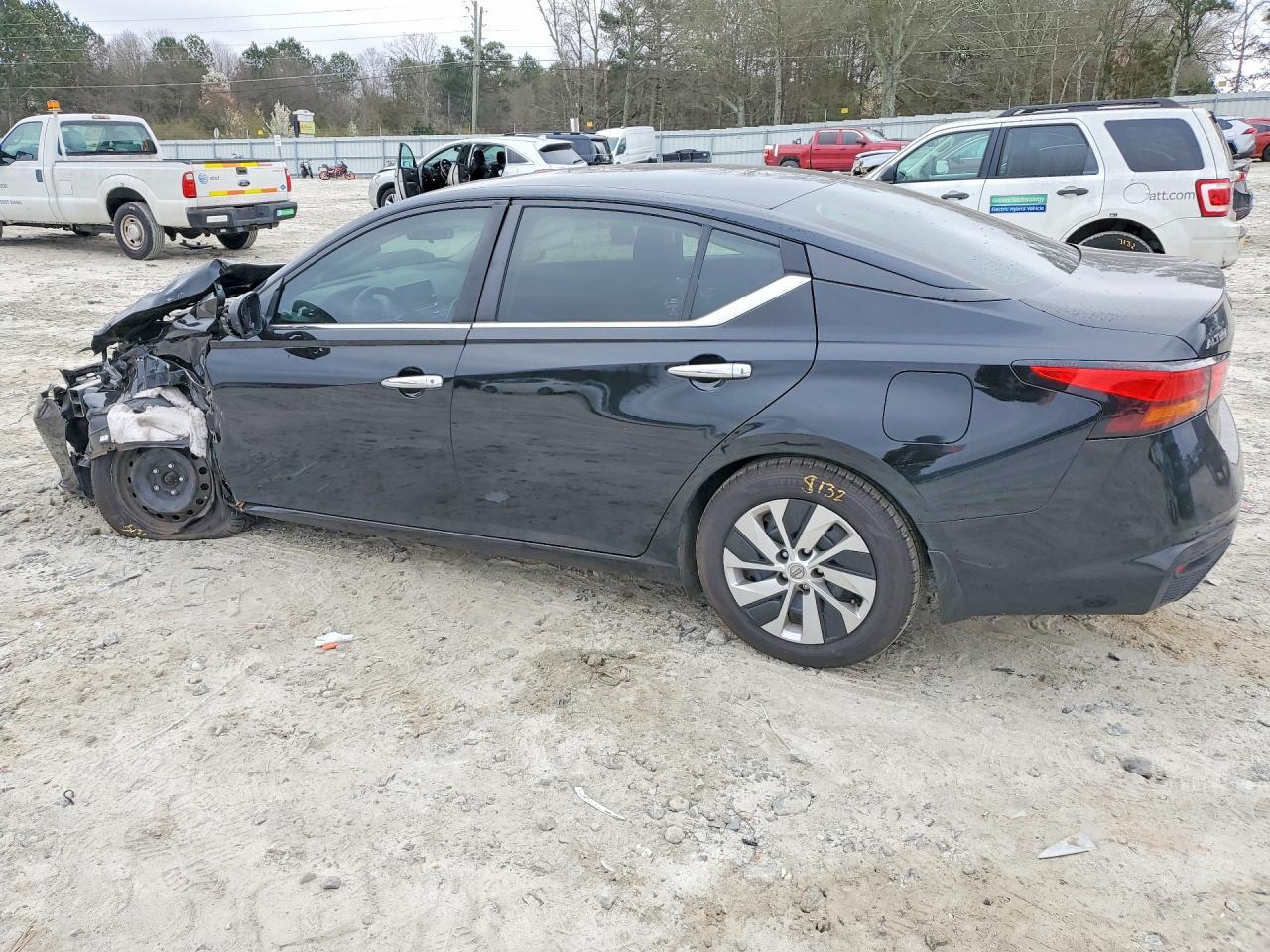 2023 Nissan Altima 2.5 S - Фото 2