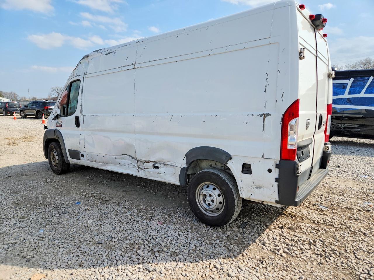 2018 Ram Promaster 3500 Delivery Van - Фото 2