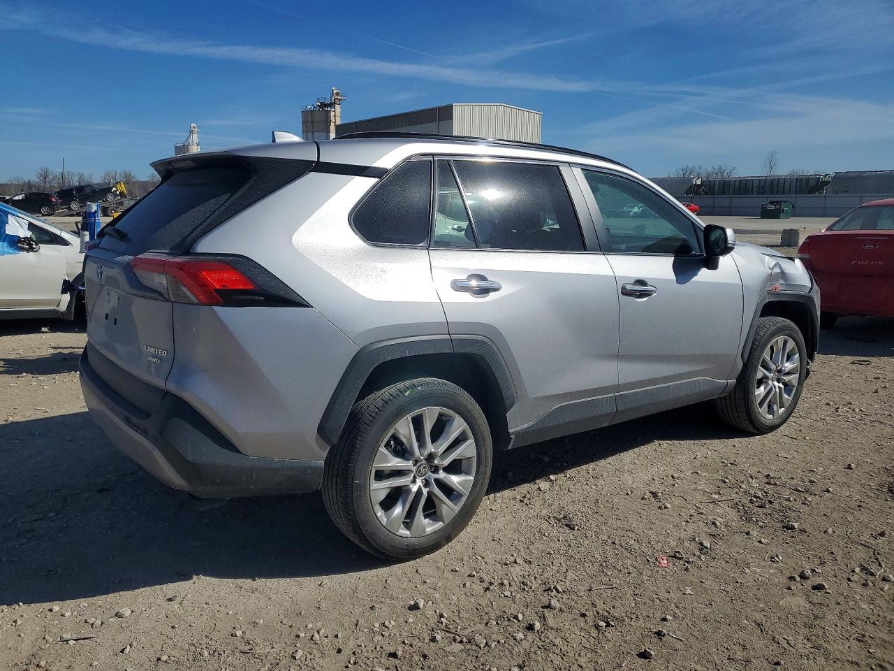 2024 Toyota Rav4 Limited - Фото 3