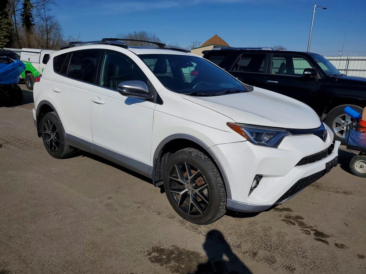 2018 Toyota Rav4 Se - Image 4