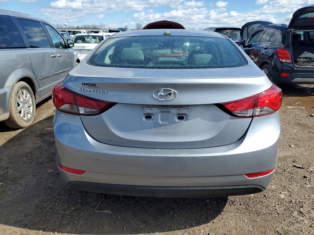 2016 Hyundai Elantra Se - Image 6