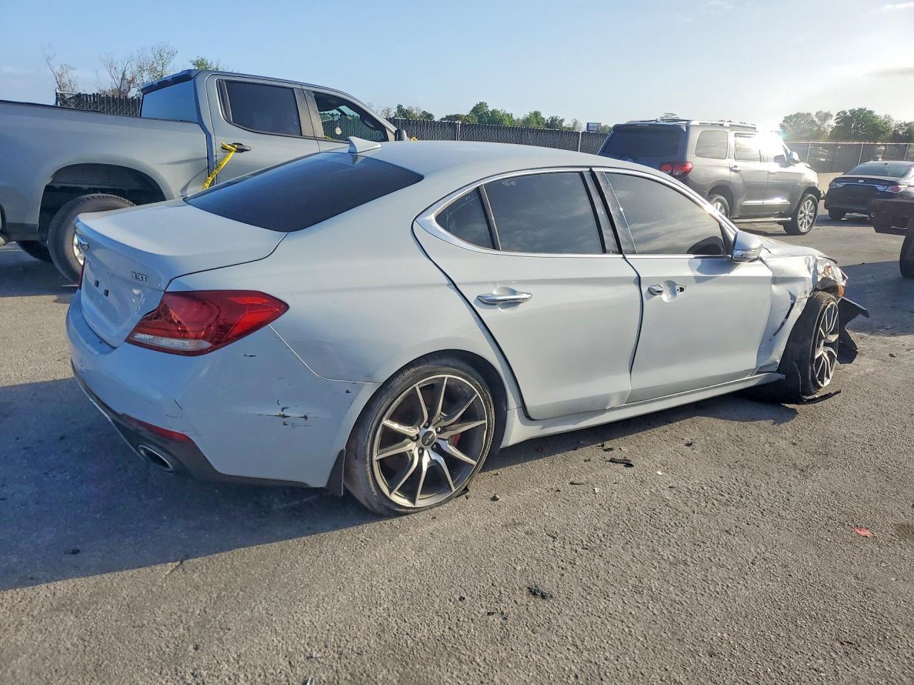 2019 Genesis G70 Advanced - Фото 3