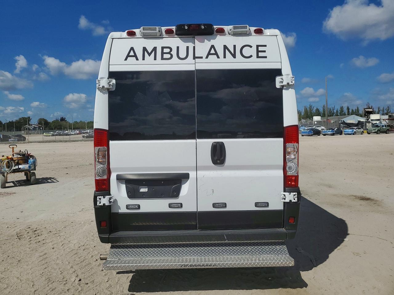 2023 Ram Promaster 2500 High Roof Delivery Van - Image 6