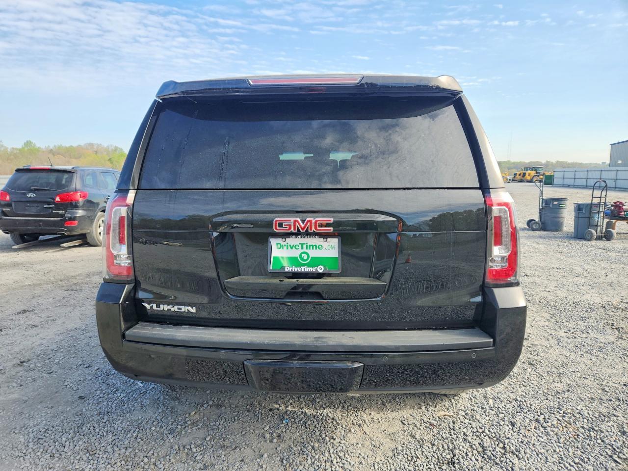 2017 GMC Yukon Slt - Image 6