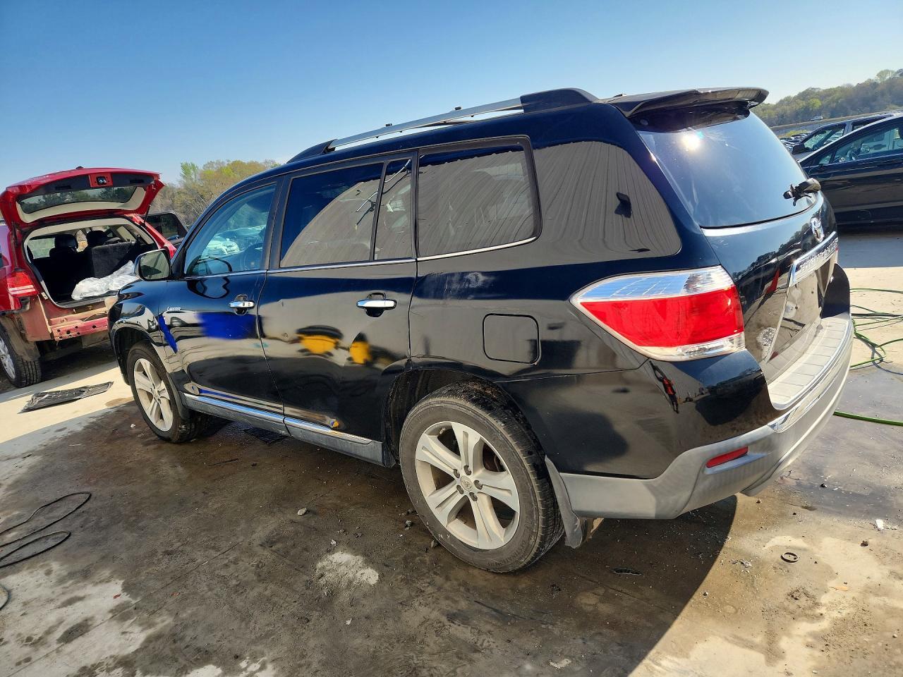 2012 Toyota Highlander Limited - Image 2