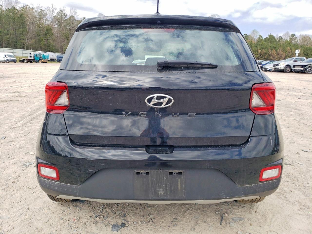 2025 Hyundai Venue Sel - Фото 6