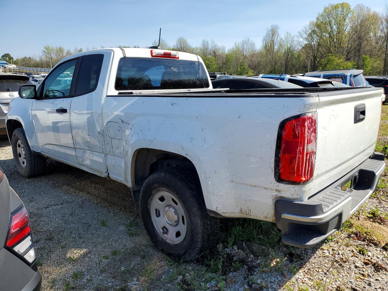 2015 Chevrolet Colorado - Фото 2