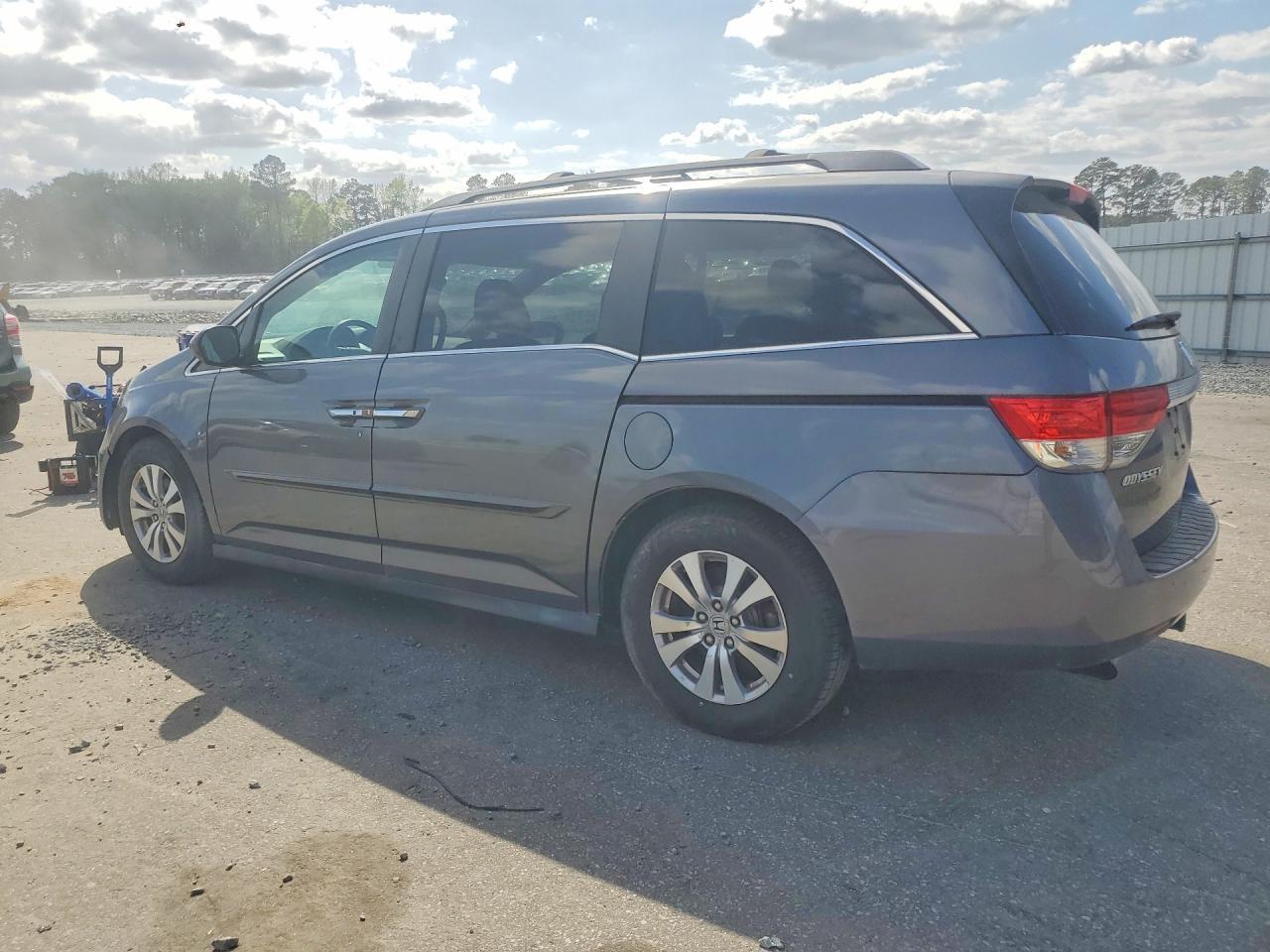 2014 Honda Odyssey Exl - Image 2