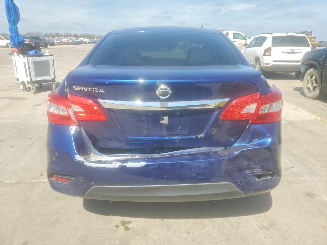 2017 Nissan Sentra S - Фото 6