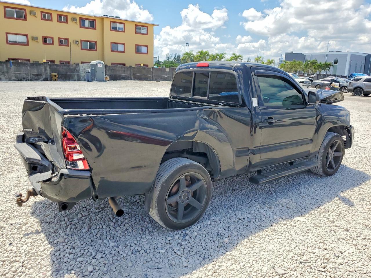 2014 Toyota Tacoma Base - Фото 3