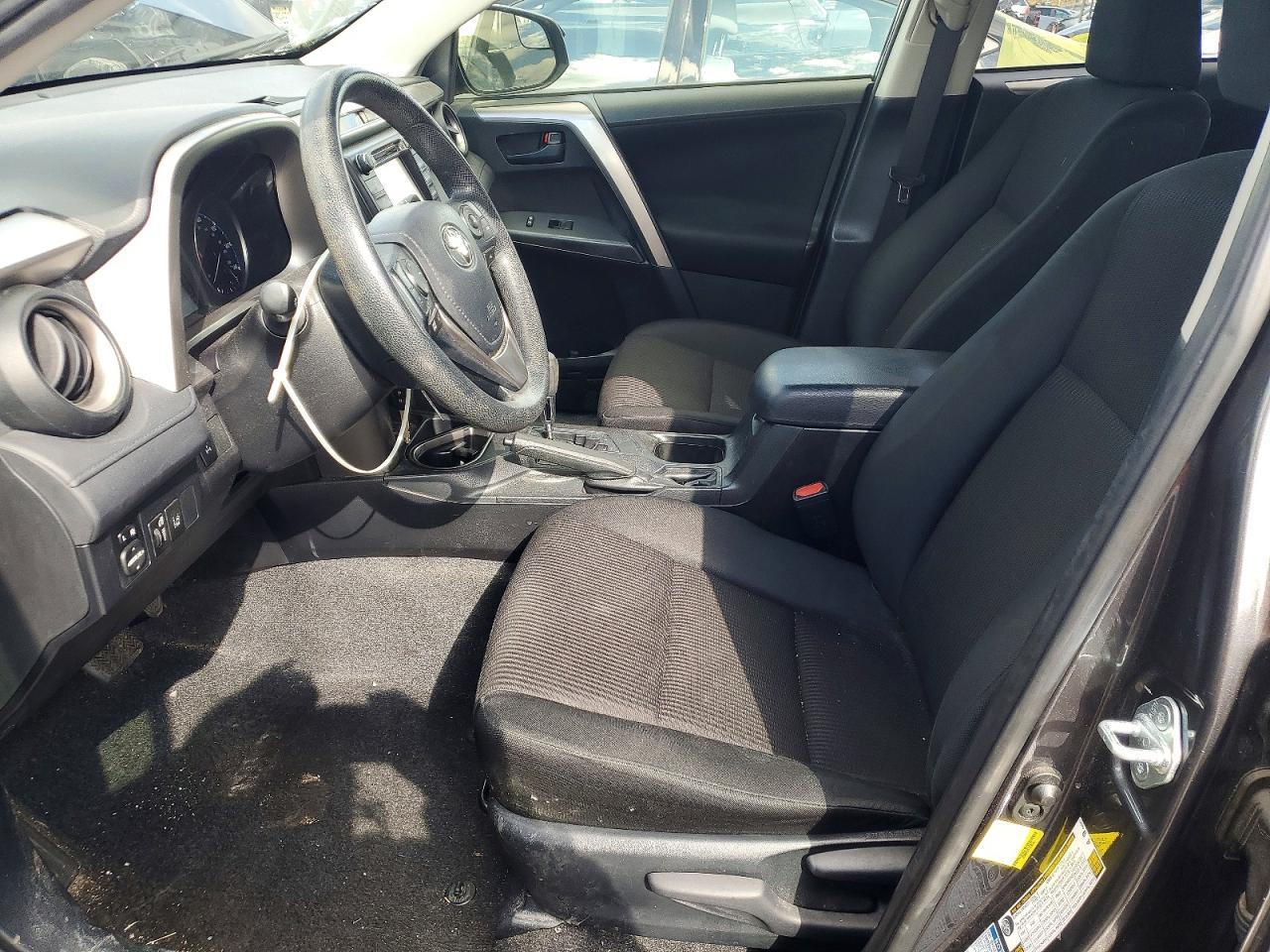 2018 Toyota Rav4 Le - Image 7